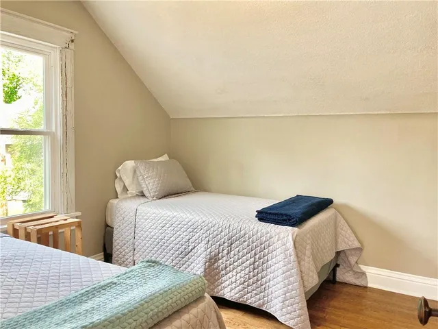 $232,500 | 406 South 6th Street, Burlington, KS 66839