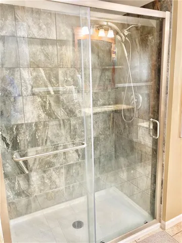 $232,500 | 406 South 6th Street, Burlington, KS 66839