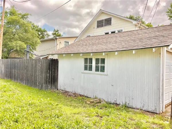 $210,000 | 406 South 6th Street, Burlington, KS 66839
