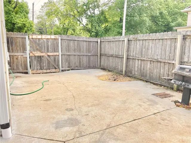 $232,500 | 406 South 6th Street, Burlington, KS 66839