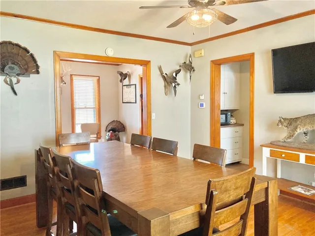 $232,500 | 406 South 6th Street, Burlington, KS 66839