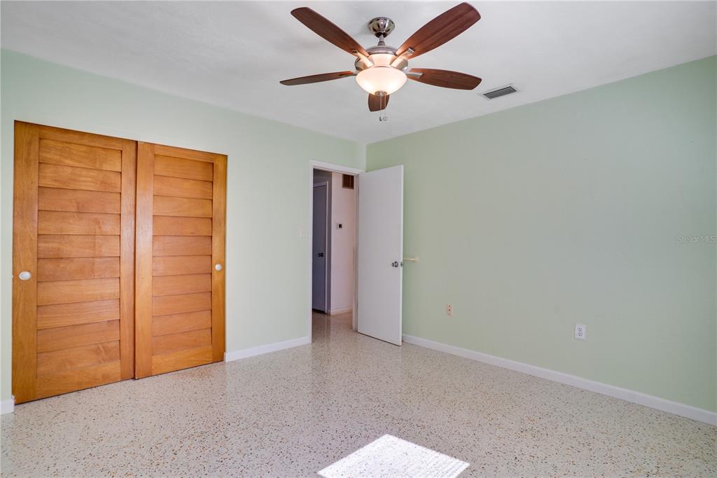 5135 101st Street North St. Petersburg, FL 33708 - Photo 18 of 38