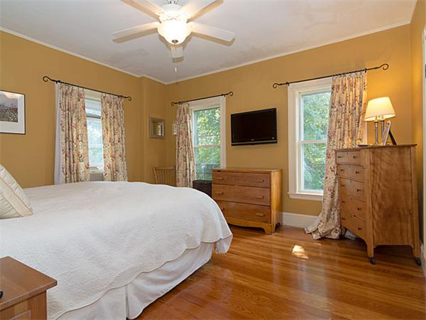 1 Usher Road Medford, MA 02155 - Photo 12 of 20 Gallery Image 12