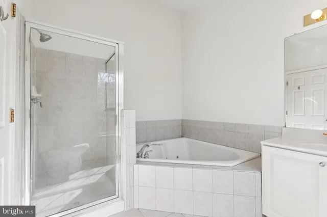 $480,000 | 11357 King George Drive, Unit 10, Wheaton, MD 20902