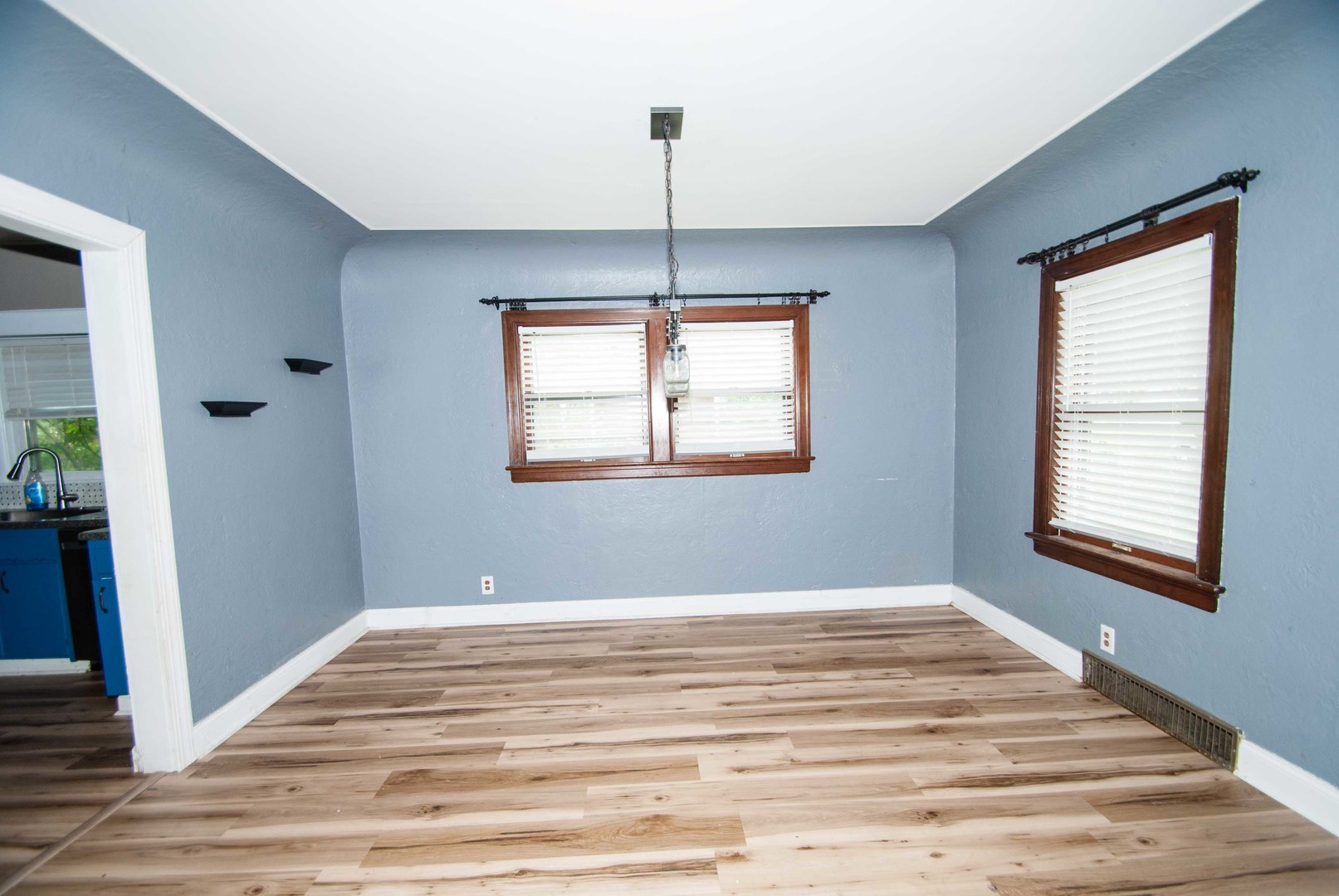 2007 37th Street Rock Island, IL 61201 - Photo 10 of 21