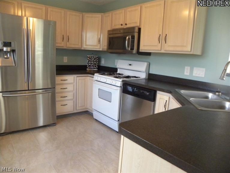 9091 Root Road North Ridgeville, OH 44039 - Photo 6 of 23 Gallery Image 6