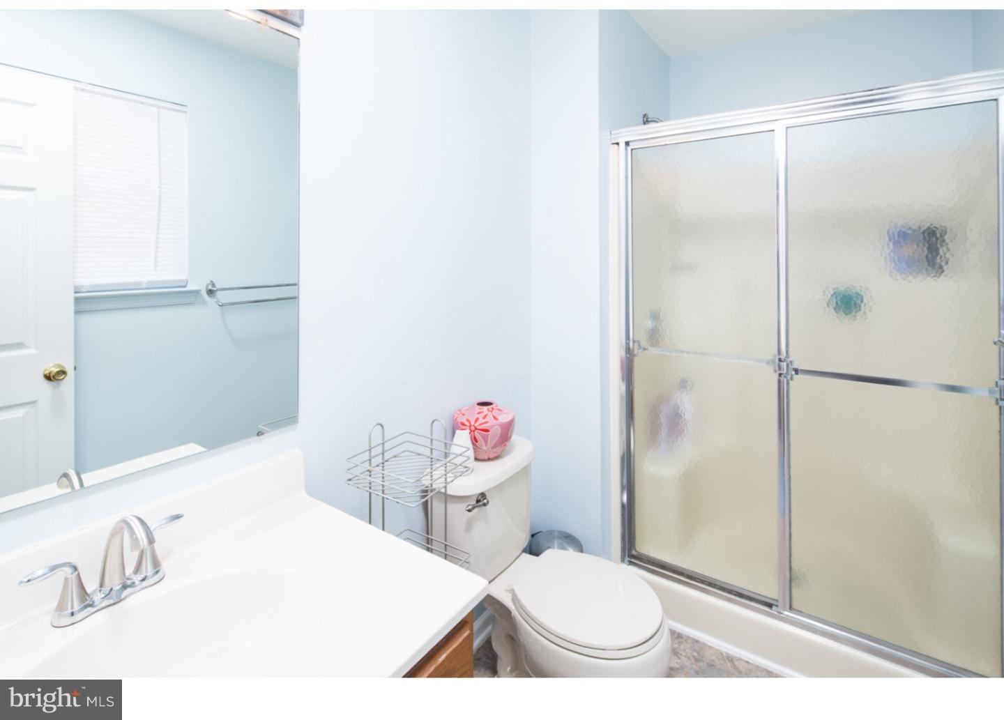 25 Birchgrove Road Newark, DE 19702 - Photo 17 of 21 Bathroom