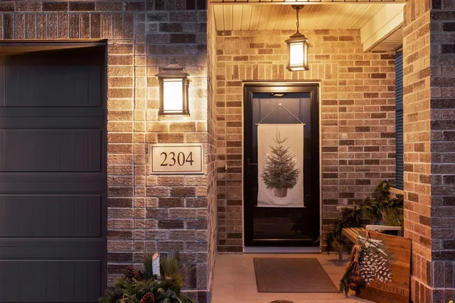 $495,000 | 2304 Hillcrest Drive, Hudson, WI 54016