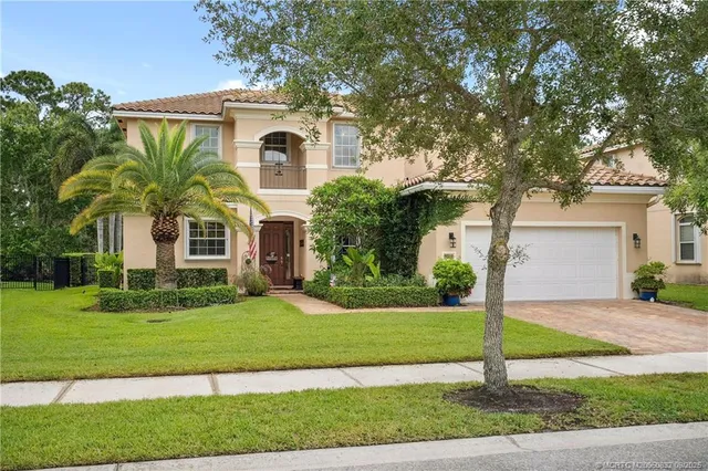 $960,000 | 5437 Southwest Honeysuckle Court, Palm City, FL 34990