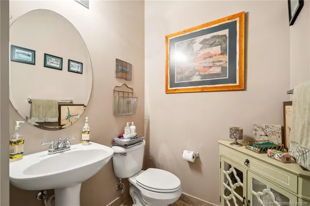 $960,000 | 5437 Southwest Honeysuckle Court, Palm City, FL 34990