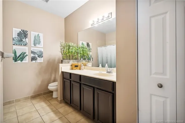 $960,000 | 5437 Southwest Honeysuckle Court, Palm City, FL 34990