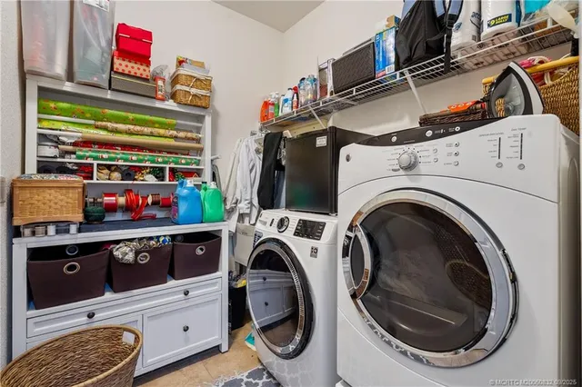 $960,000 | 5437 Southwest Honeysuckle Court, Palm City, FL 34990