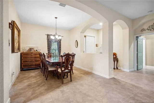 $960,000 | 5437 Southwest Honeysuckle Court, Palm City, FL 34990