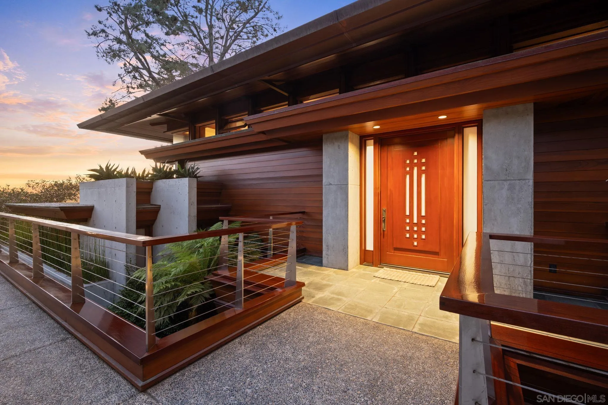 408 Luzon Avenue Del Mar, CA 92014 - Photo 5 of 25