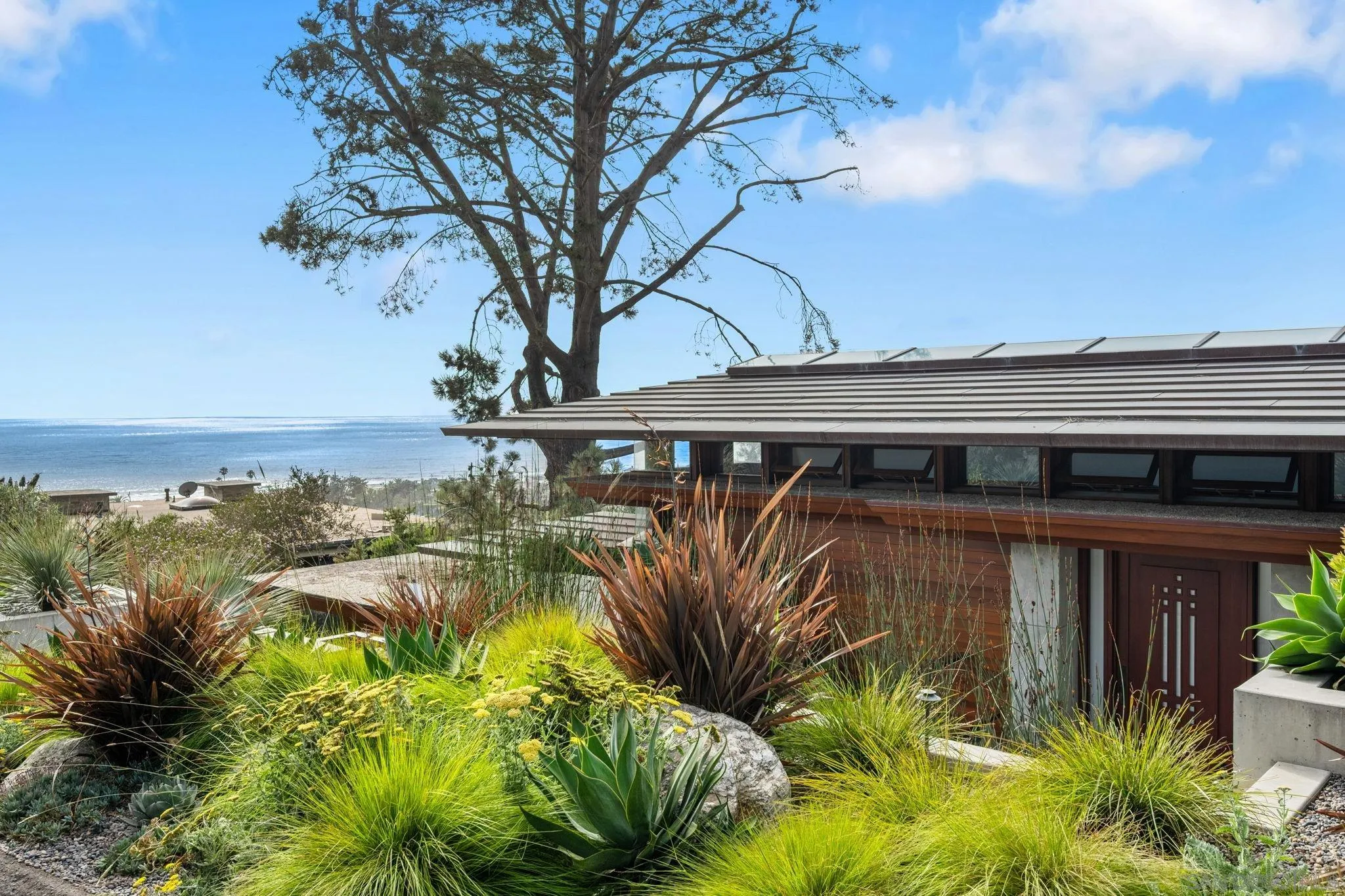 408 Luzon Avenue Del Mar, CA 92014 - Photo 8 of 25