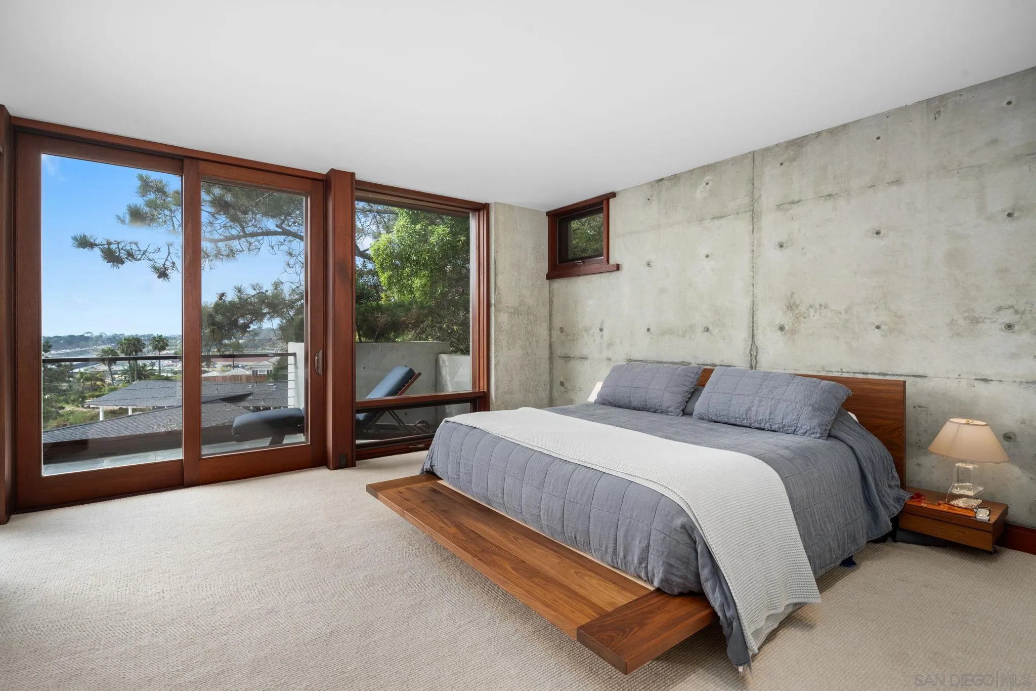 408 Luzon Avenue Del Mar, CA 92014 - Photo 10 of 25