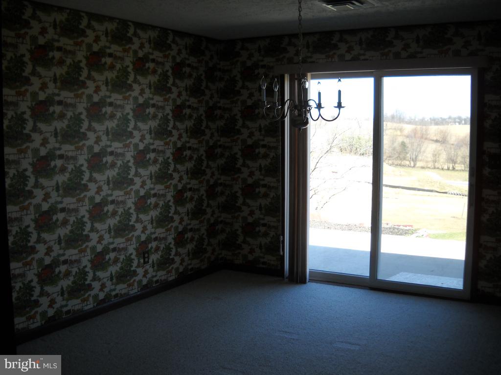 1715 Campus Road Elizabethtown, PA 17022 - Photo 5 of 11 Gallery Image 5
