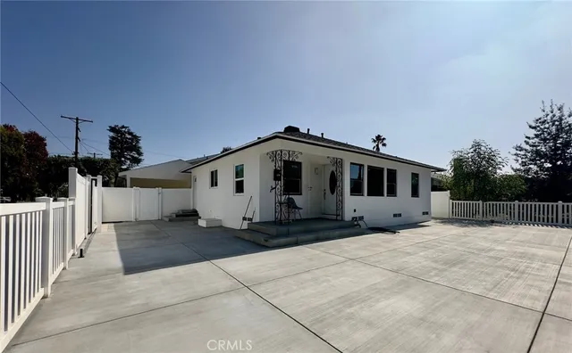 $3,450 | 7454 Gaviota Avenue, Van Nuys, CA 91406