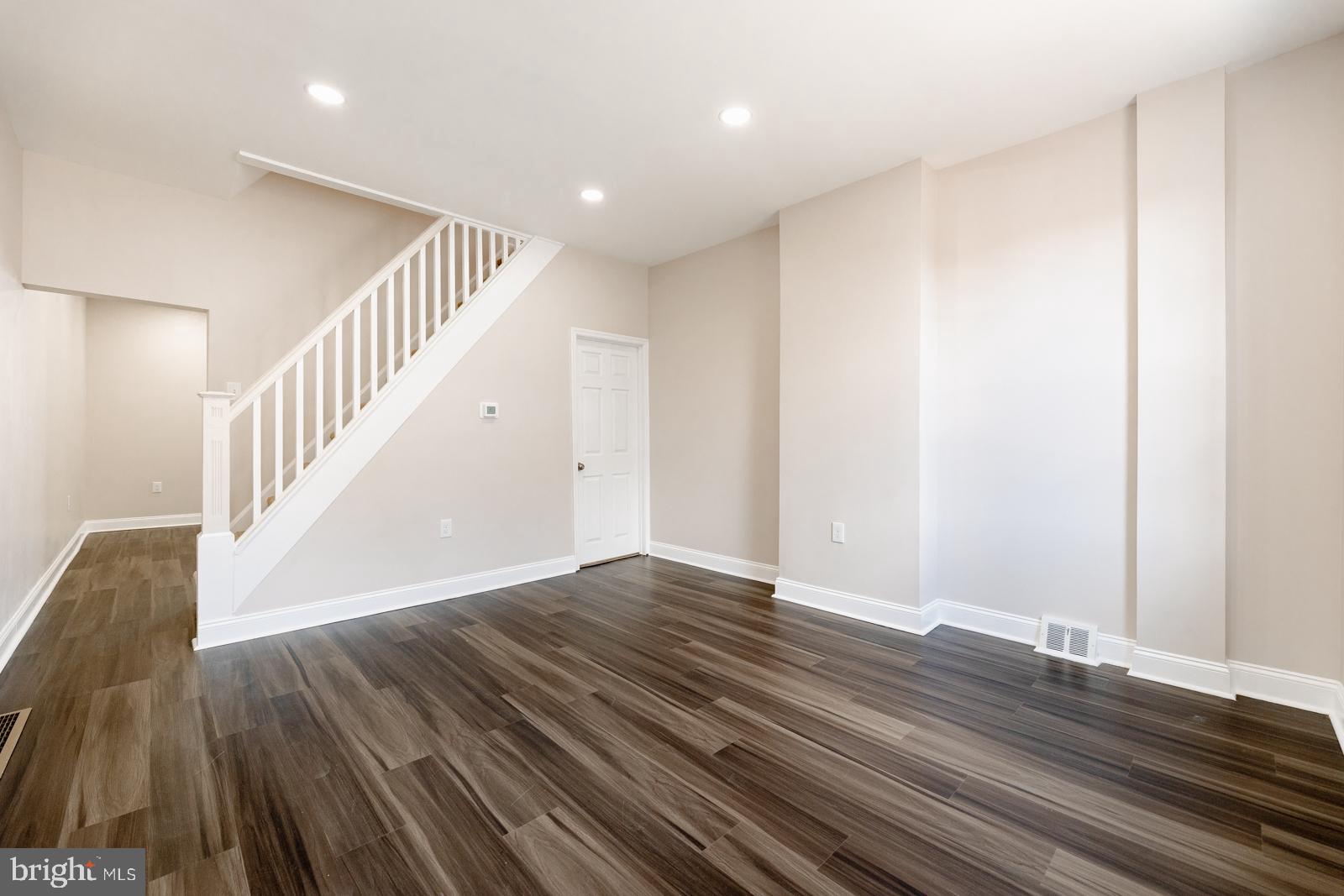 2248 Fraley Street Philadelphia, PA 19137 - Photo 3 of 27