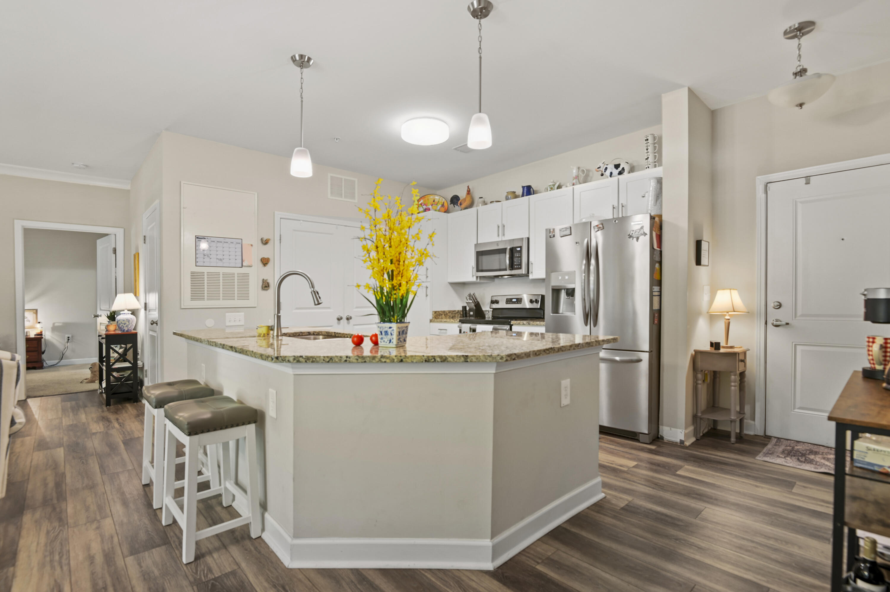 7101 Bowen Corner Avenue Hanahan, SC 29410 - Photo 10 of 33 Kitchen Island