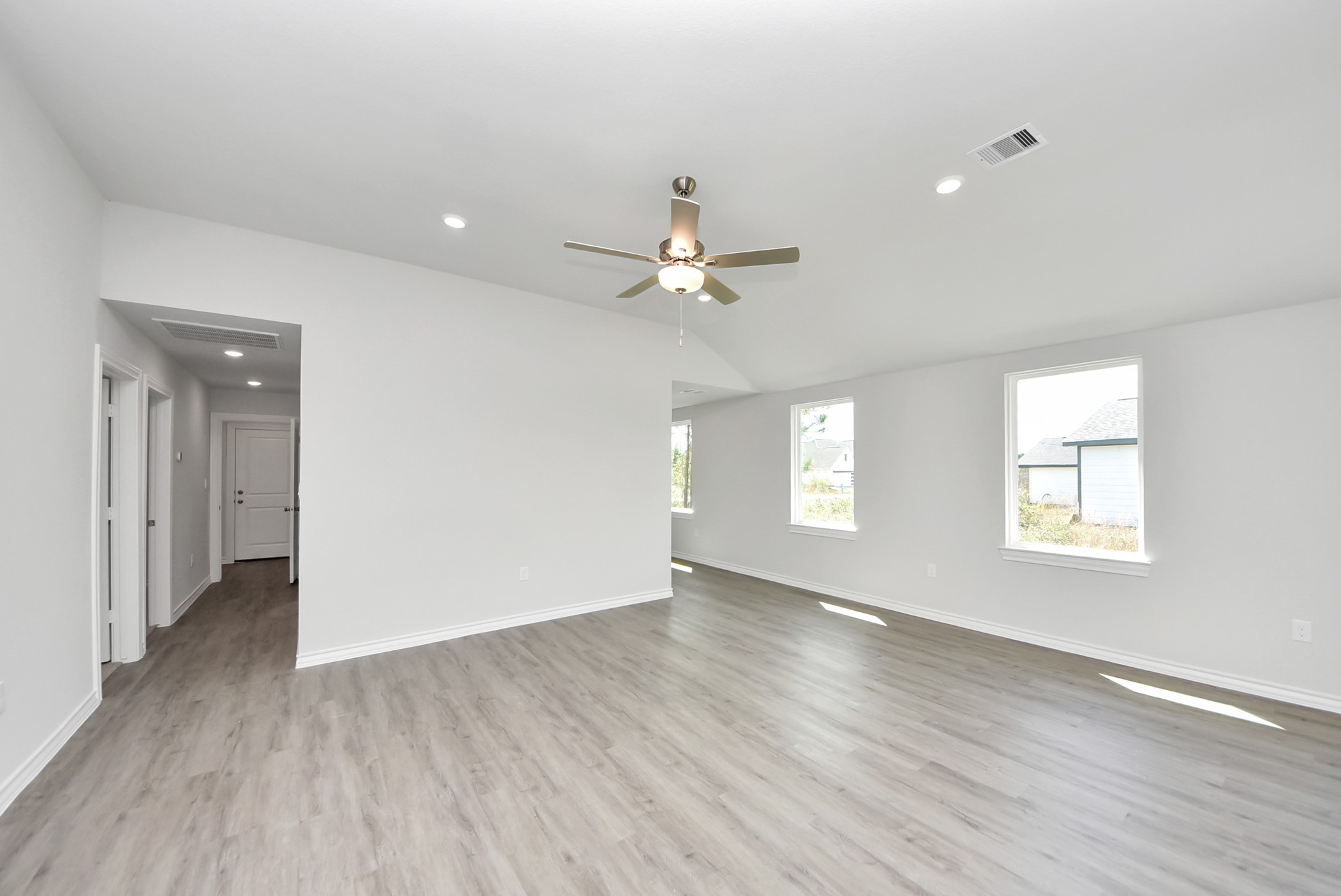 106 County Rd-5102L Cleveland, TX 77327 - Photo 16 of 45 Gallery Image 16
