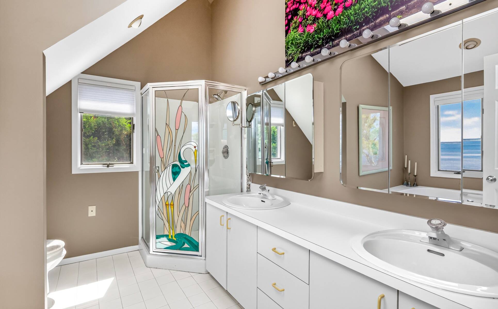 229 Kings Point Road East Hampton, NY 11937 - Photo 17 of 28 Gallery Image 17