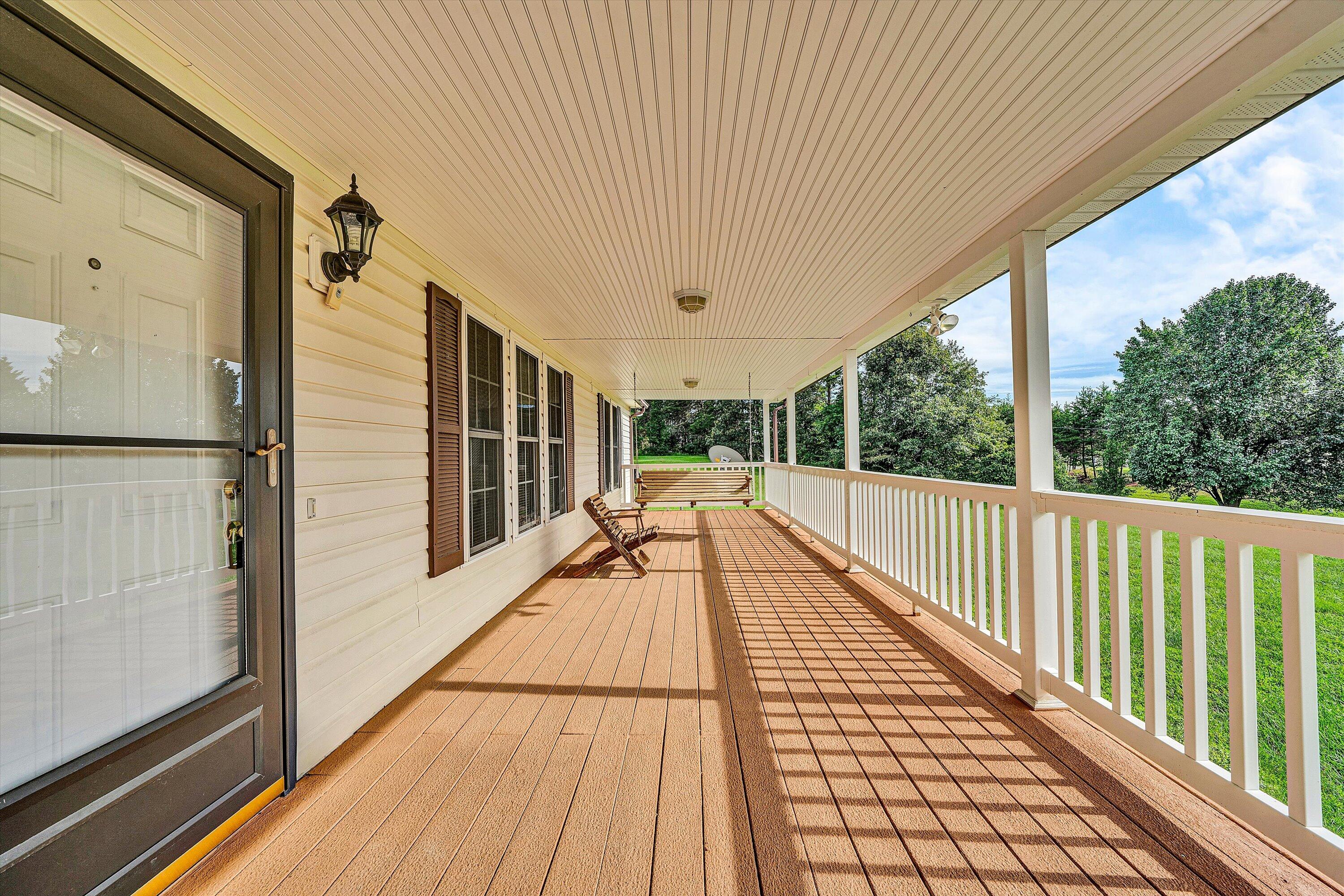 Great porch to relax on!