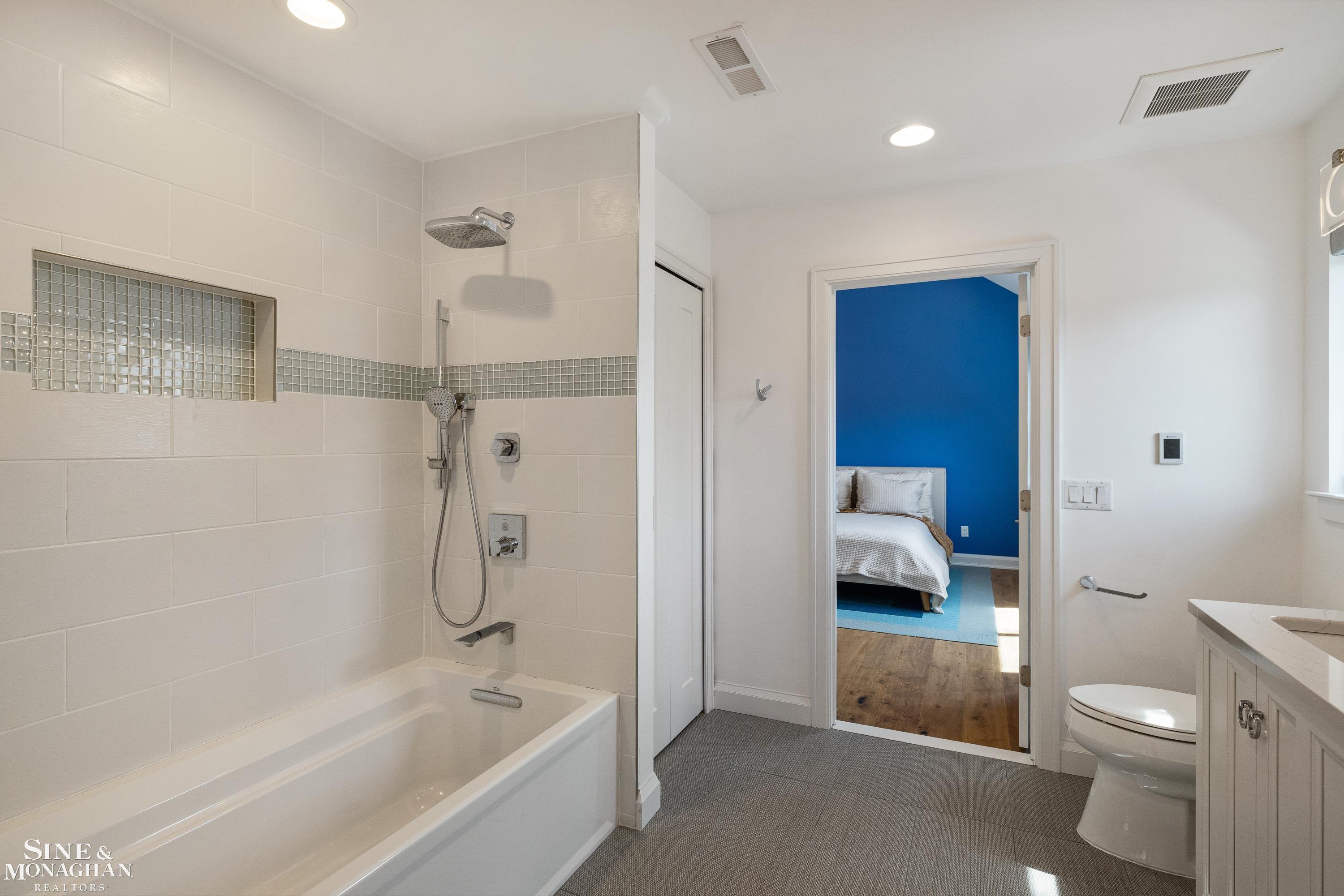 7403 South River Road Marine City, MI 48039 - Photo 46 of 92 50170614-fb7ce32b-98fc-4b5c-8032-d03820ec6f06.JPG