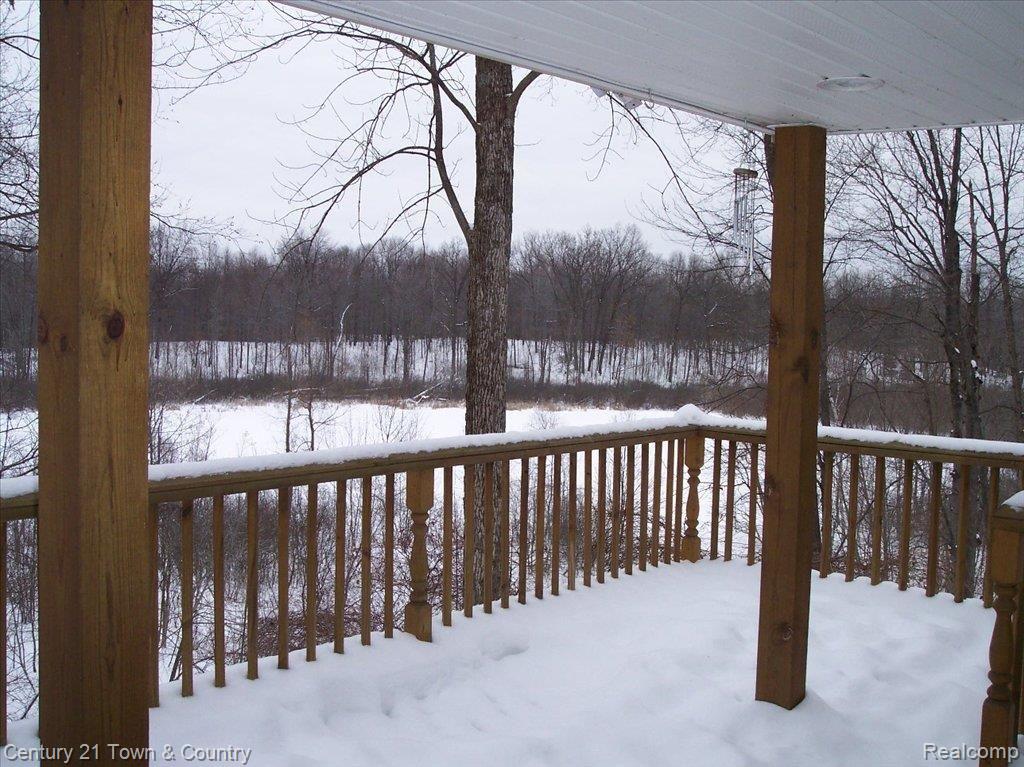 1175 Baker Road Fenton, MI 48430 - Photo 11 of 16 LL Covered Deck with Recessed Li