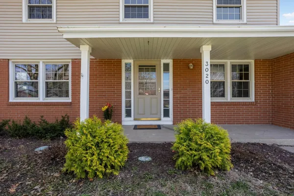 $450,000 | 3020 Woodlark Lane, Eagan, MN 55121