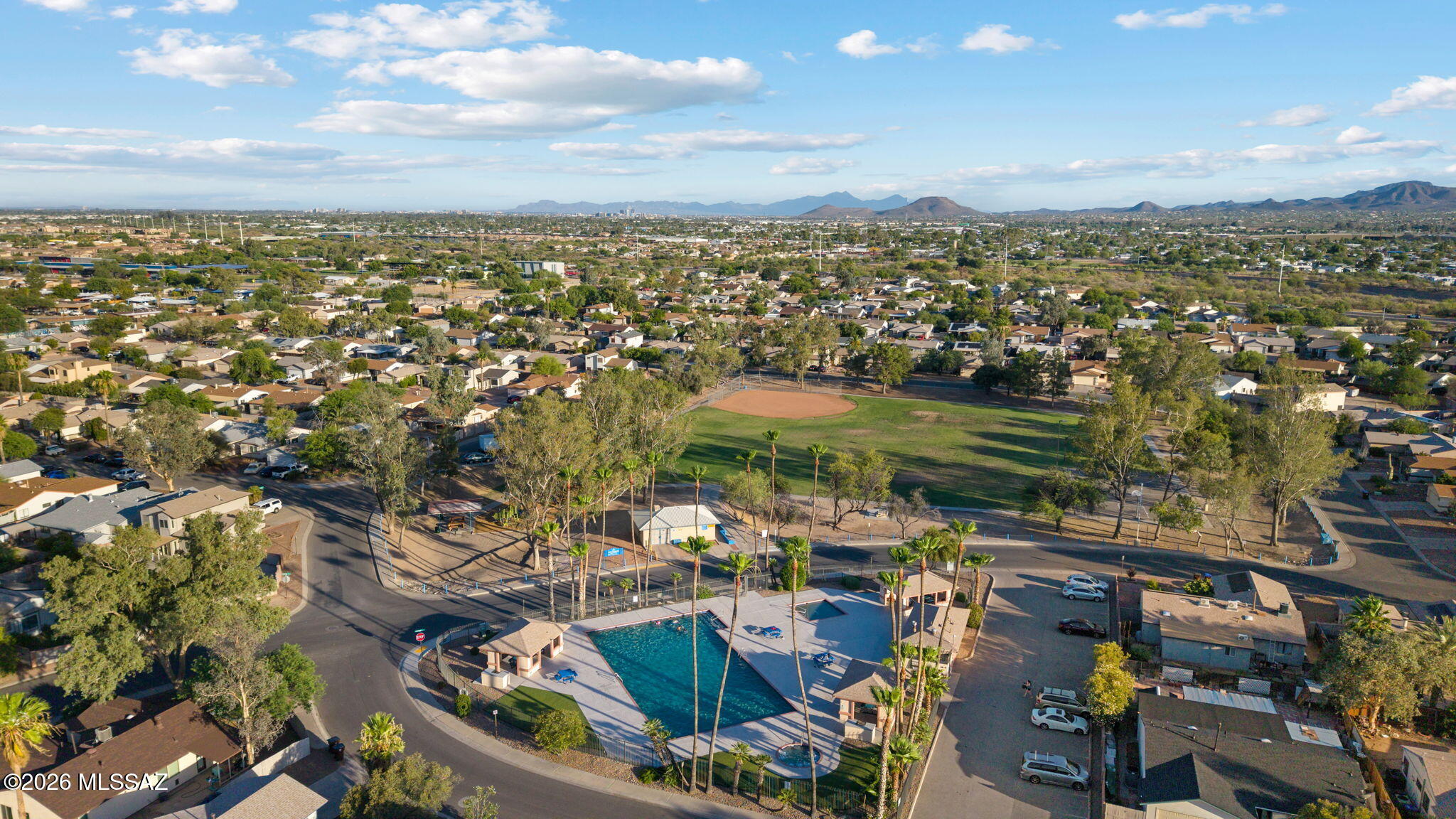 2663 West Fanbrook Road Tucson, AZ 85741 - Photo 8 of 36 Community Pool/Park