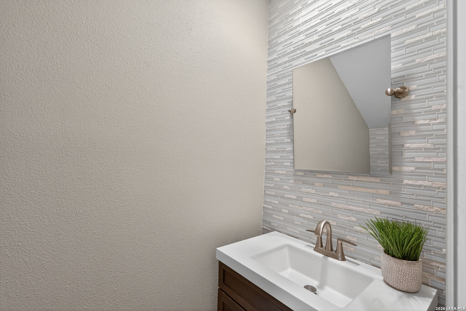 9 Inwood Manor San Antonio, TX 78248 - Photo 16 of 41