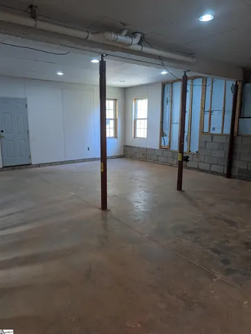 $2,800 | 154 South Lake Emory Drive, Inman, SC 29349