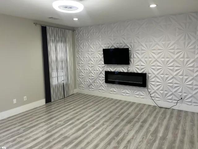 $2,800 | 154 South Lake Emory Drive, Inman, SC 29349