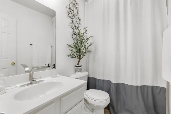 $2,800 | 154 South Lake Emory Drive, Inman, SC 29349