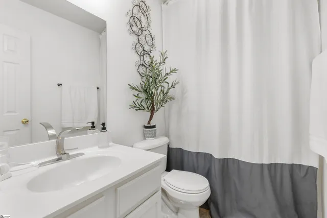 $2,800 | 154 South Lake Emory Drive, Inman, SC 29349