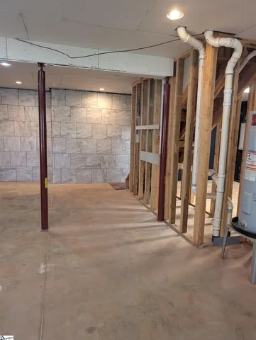 $2,800 | 154 South Lake Emory Drive, Inman, SC 29349