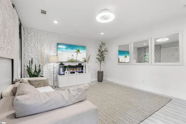 $2,800 | 154 South Lake Emory Drive, Inman, SC 29349