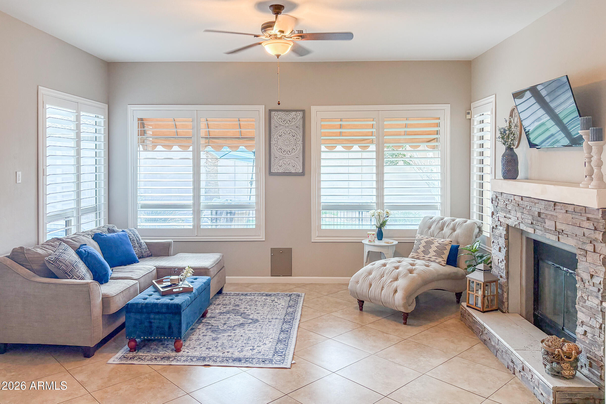 16635 South 12th Avenue Phoenix, AZ 85045 - Photo 11 of 43 16635 S 12th - Family Room