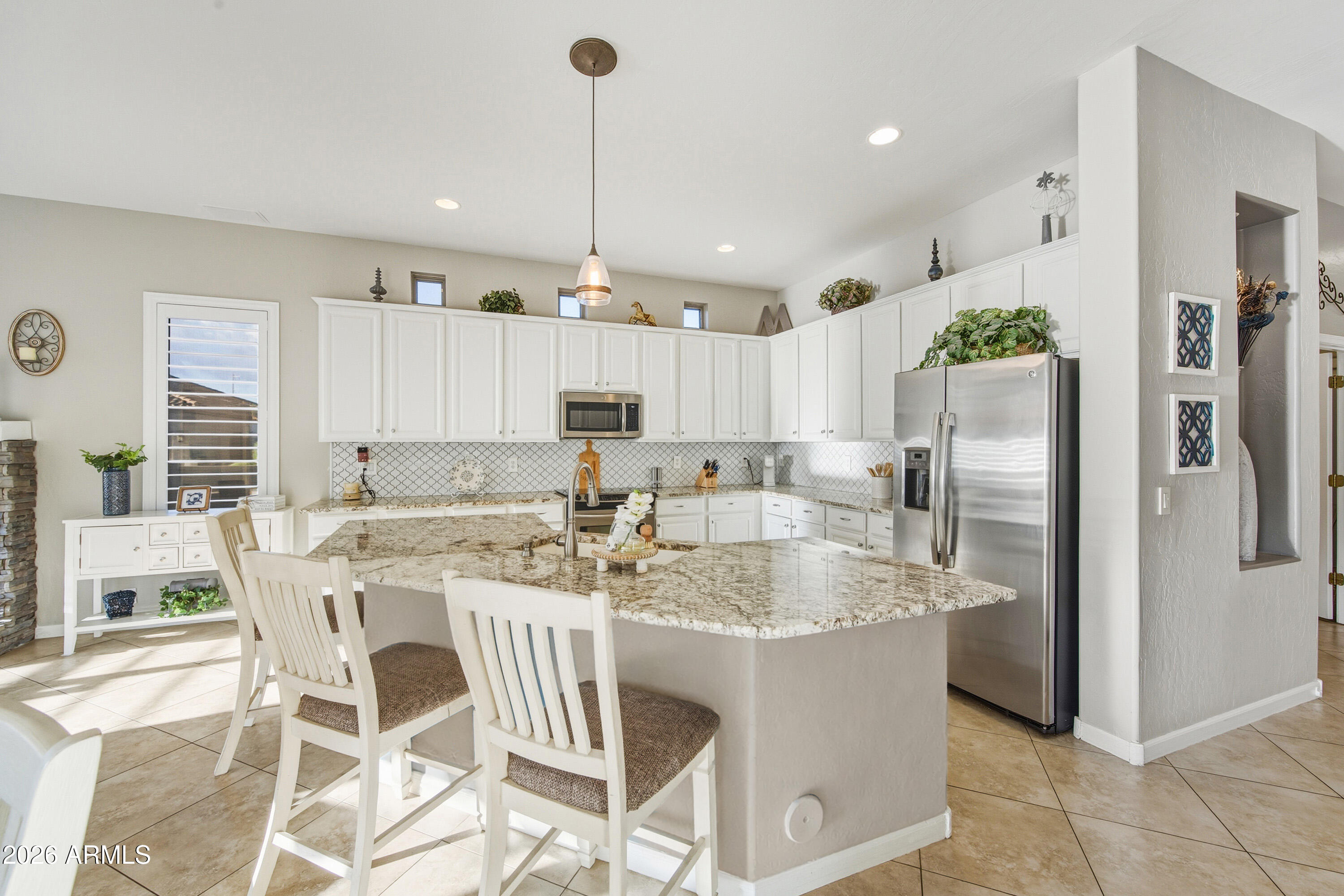16635 South 12th Avenue Phoenix, AZ 85045 - Photo 16 of 43 16635 S 12th - Kitchen Island