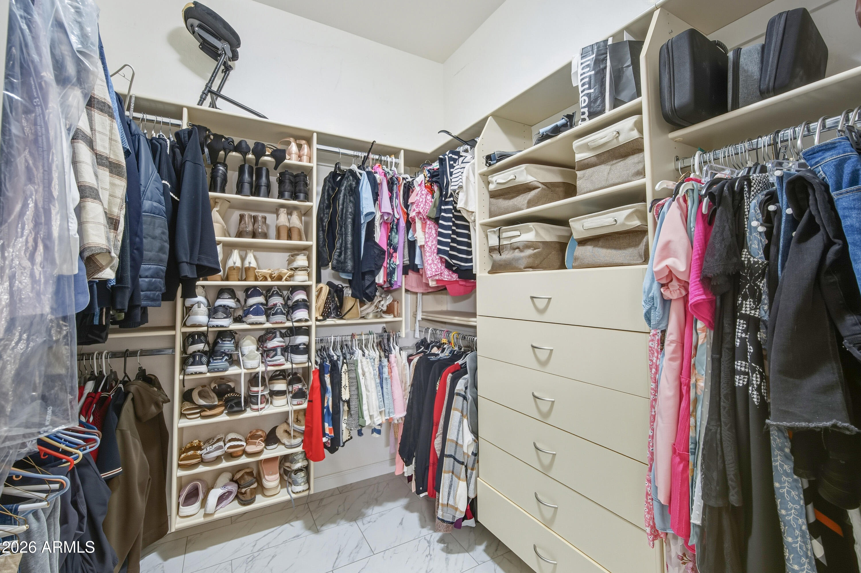 16635 South 12th Avenue Phoenix, AZ 85045 - Photo 21 of 43 16635 S 12th - Primary Closet