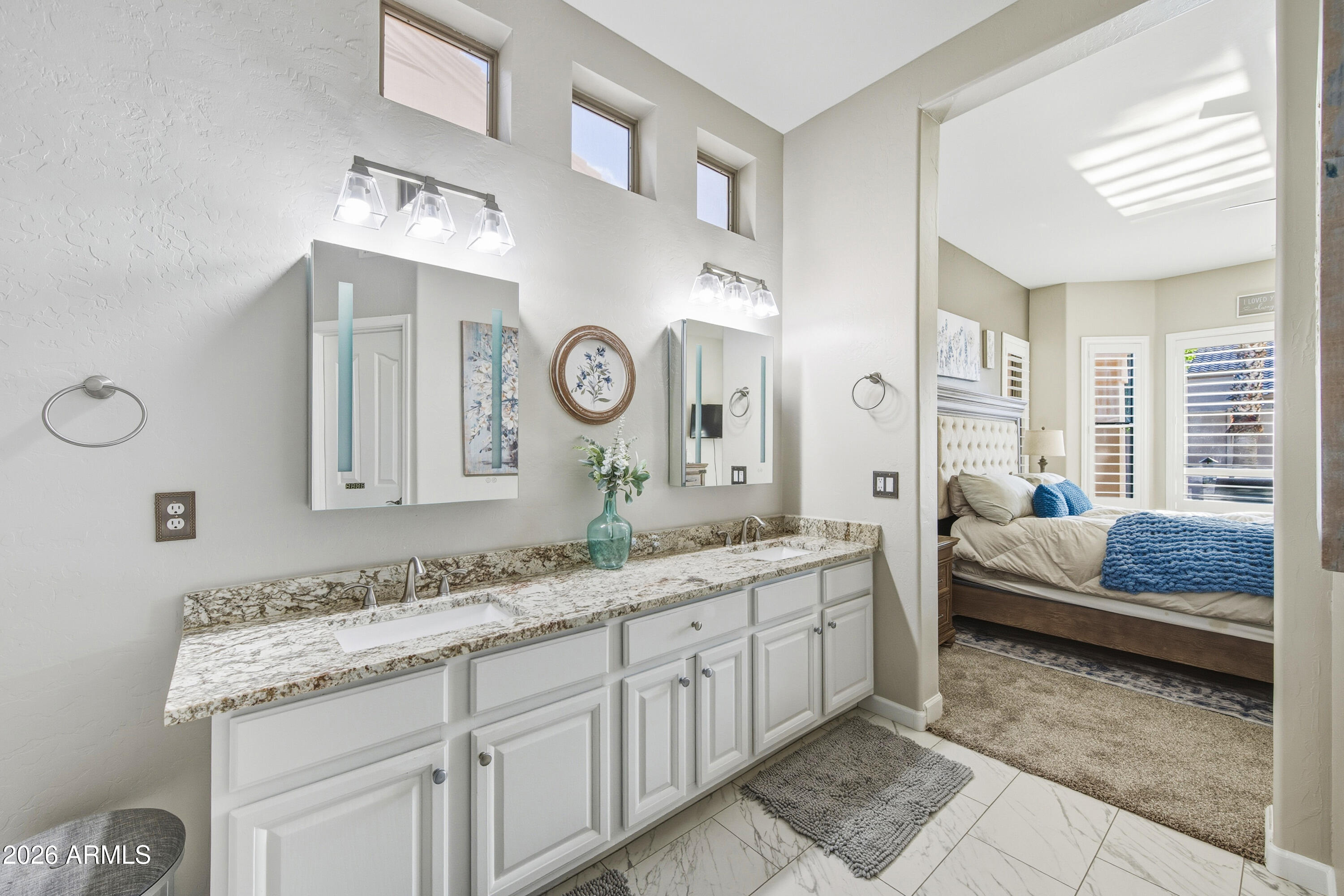 16635 South 12th Avenue Phoenix, AZ 85045 - Photo 22 of 43 16635 S 12th - Primary Bath