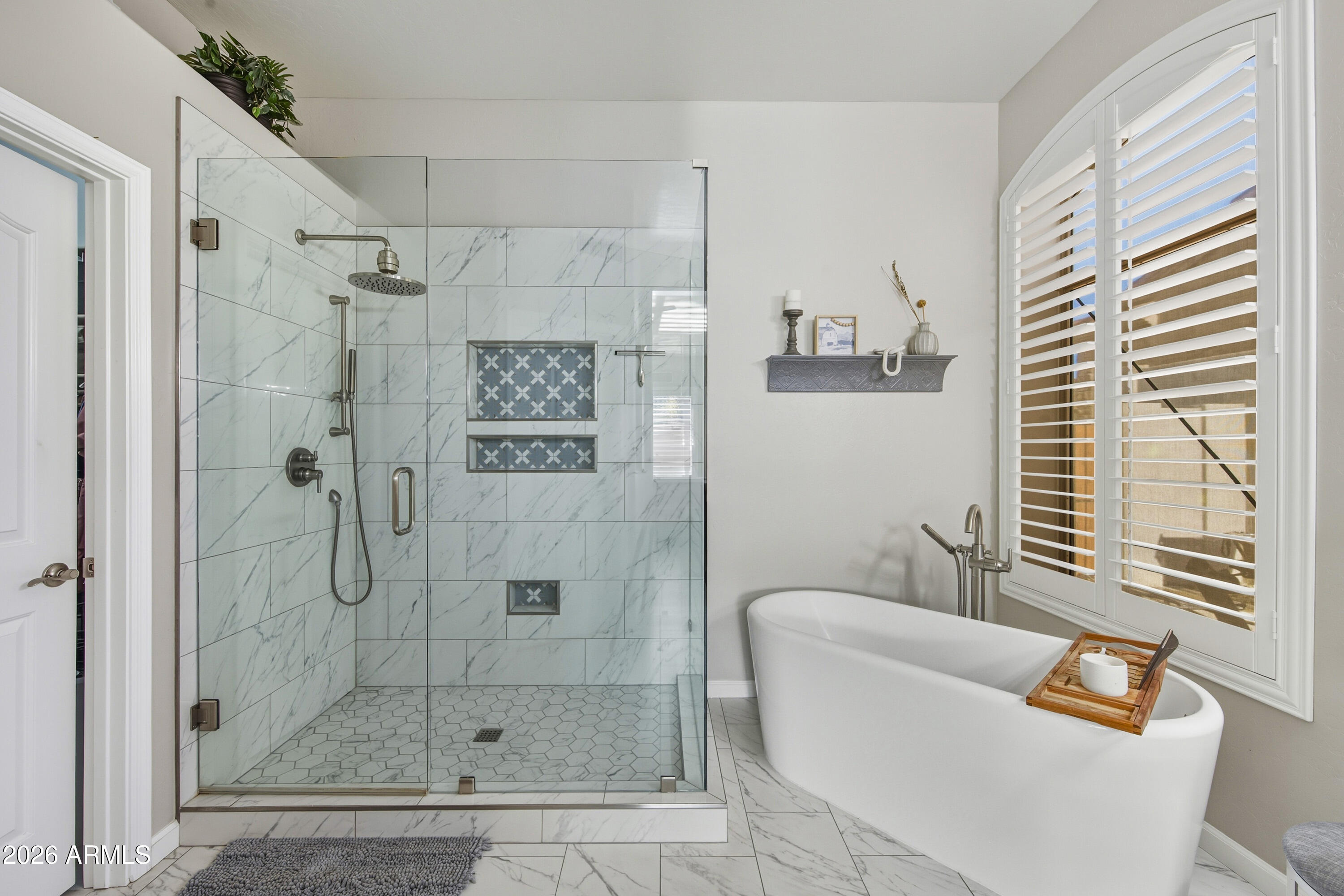 16635 South 12th Avenue Phoenix, AZ 85045 - Photo 23 of 43 16635 S 12th - Primary Bath
