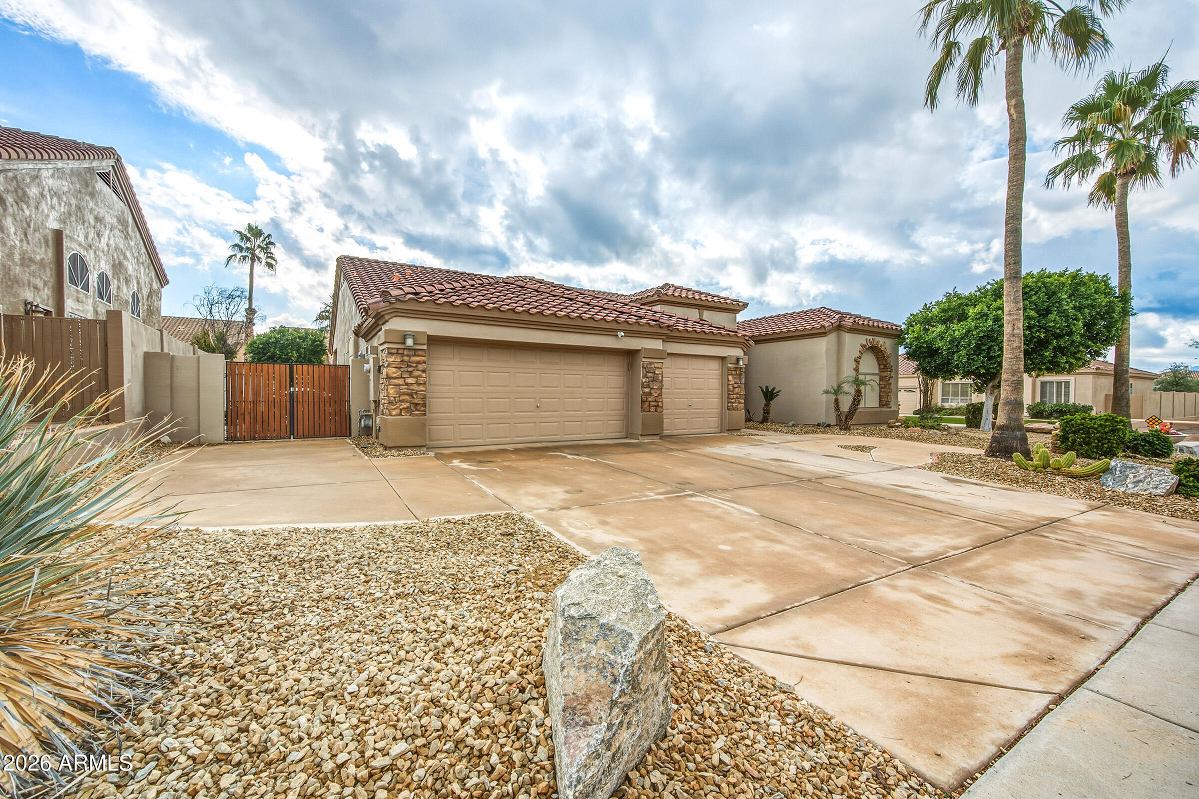 16635 South 12th Avenue Phoenix, AZ 85045 - Photo 4 of 43 16635 S 12th - Front