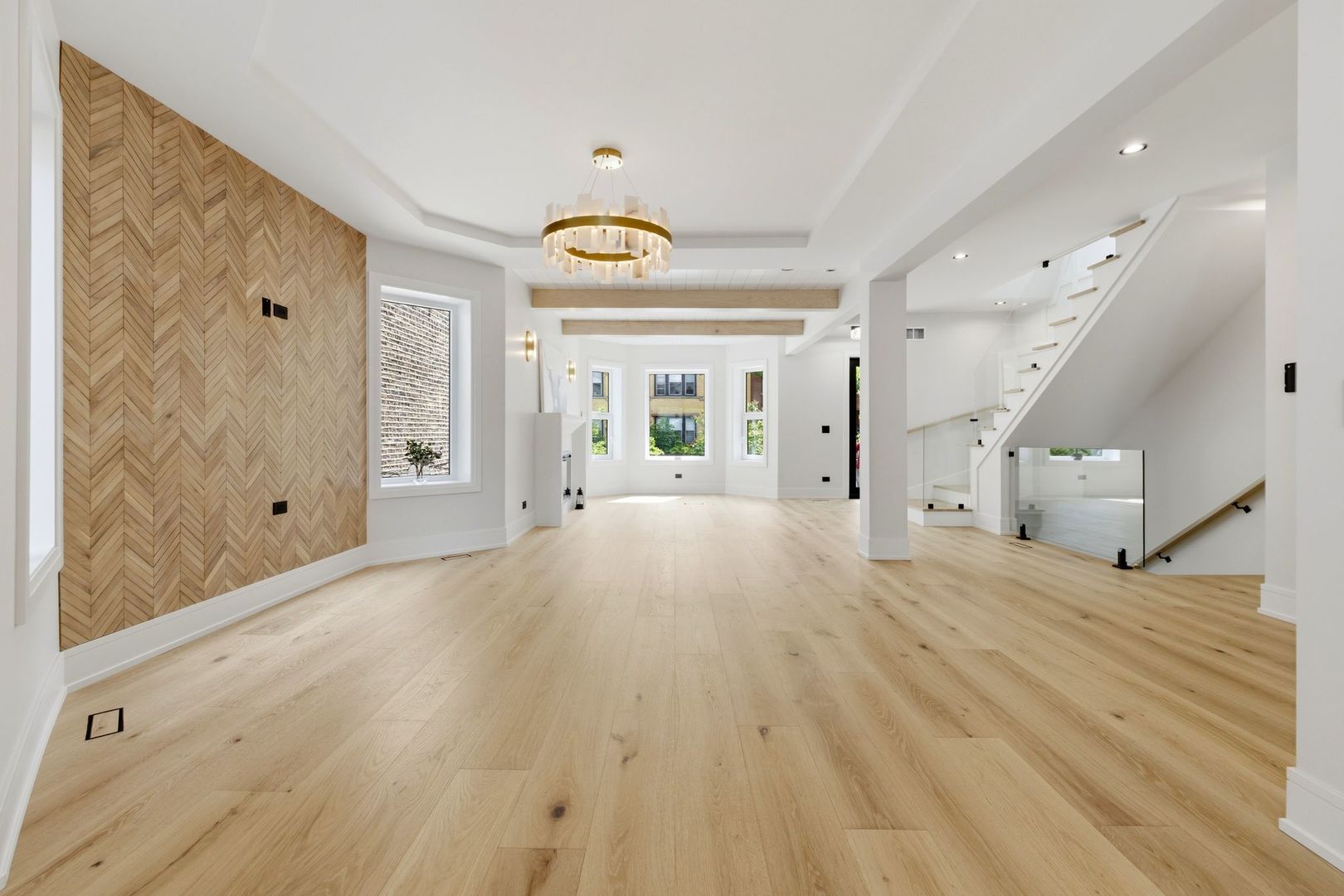 5725 North Ridge Avenue Chicago, IL 60660 - Photo 9 of 60 Gallery Image 9