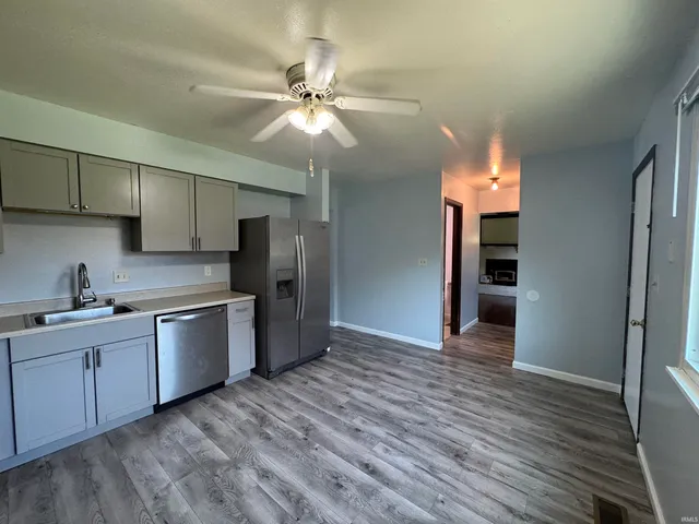 $1,800 | 4208 Spring Valley Road, Evansville, IN 47715