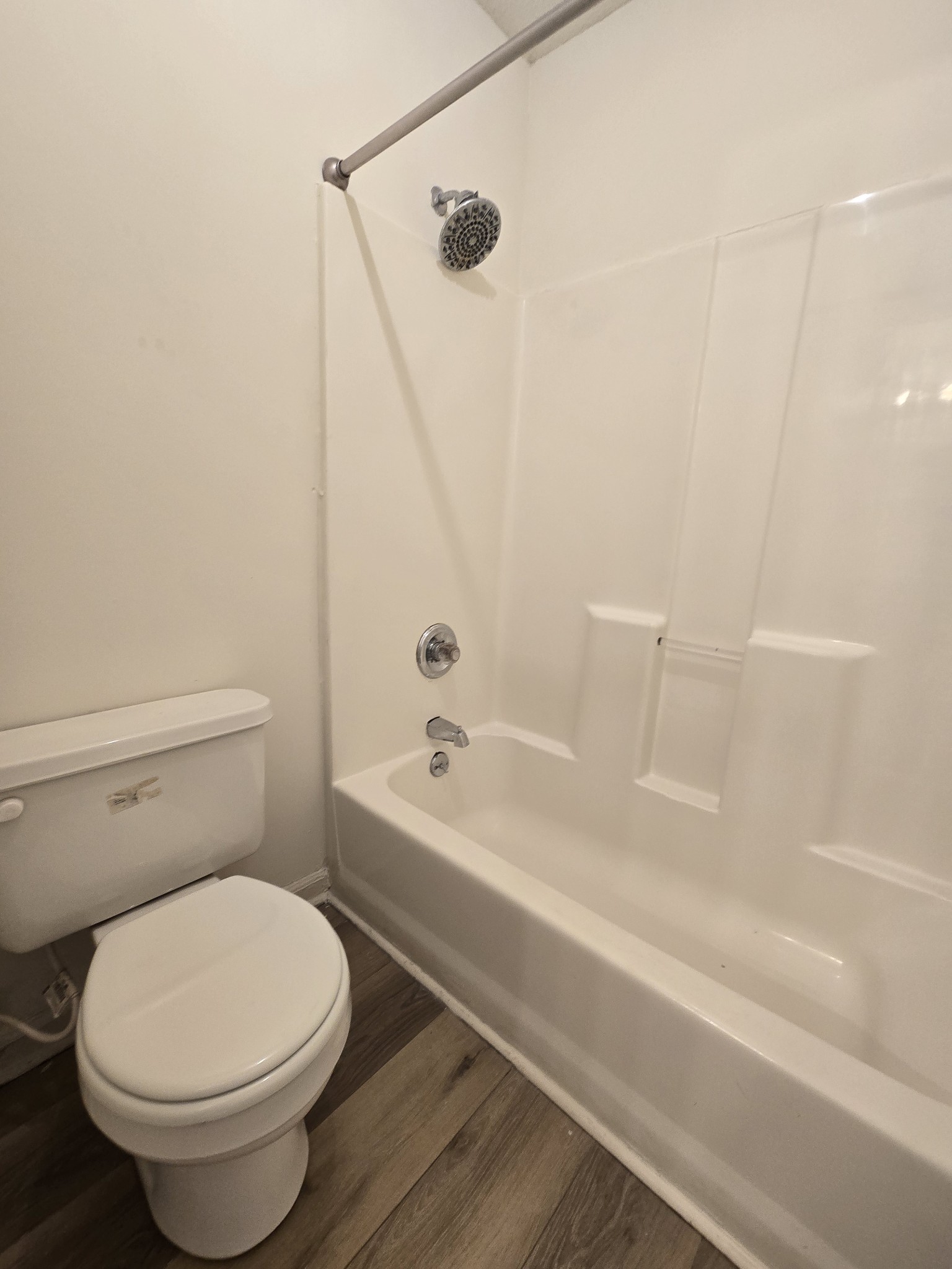 223 Tree Line Drive Oak Grove, KY 42262 - Photo 15 of 18 a bathroom with a toilet and a bath tub