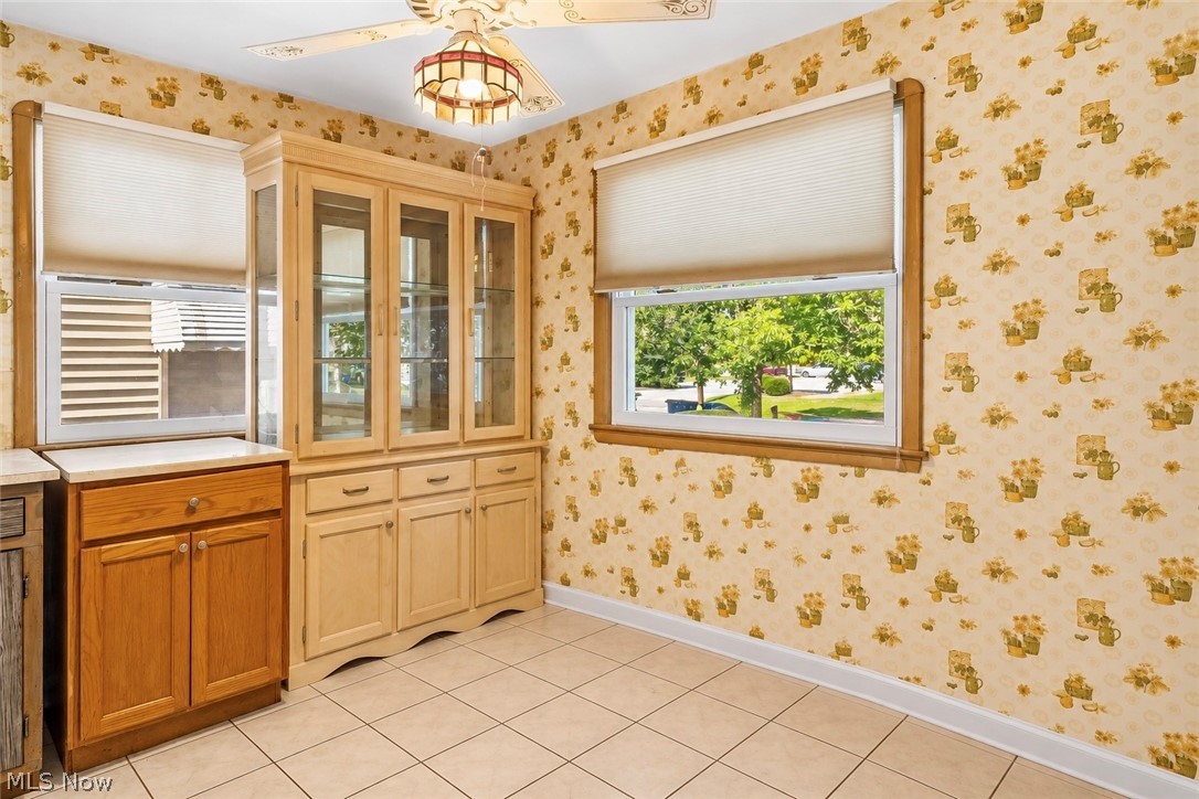 6009 Biddulph Road Brooklyn, OH 44144 - Photo 11 of 25 Gallery Image 11