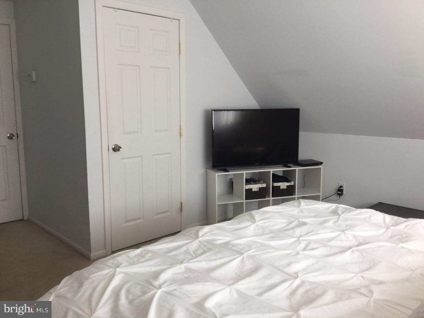 51 Canoebirch Road Levittown, PA 19057 - Photo 12 of 17 Bedroom - Main