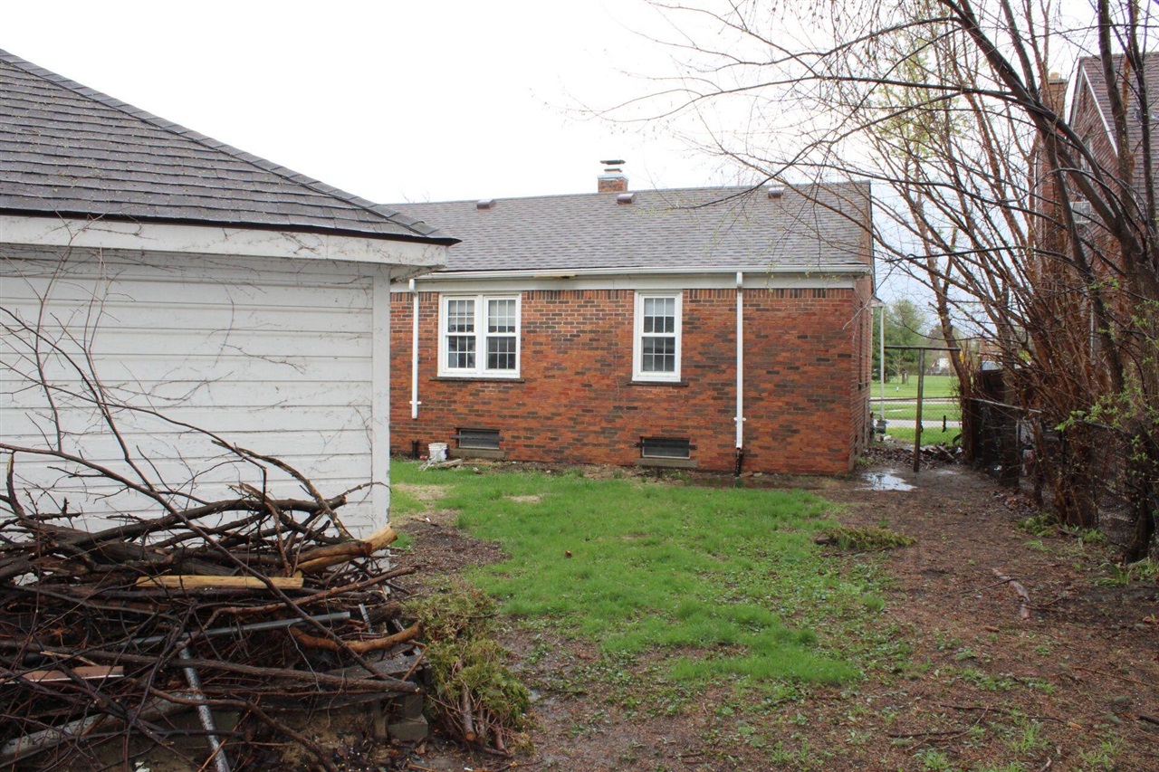 8045 Appoline Street Detroit, MI 48228 - Photo 33 of 39